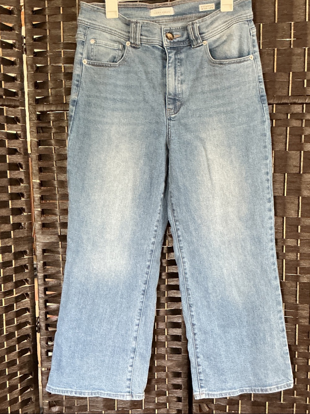 Laura Ashley size 10/30 wide leg